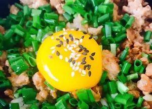 饭店女老板吃瓜,一场饭店里的神秘事件